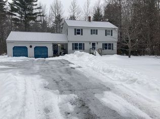 77 Vickies Way, Milford, ME 04461