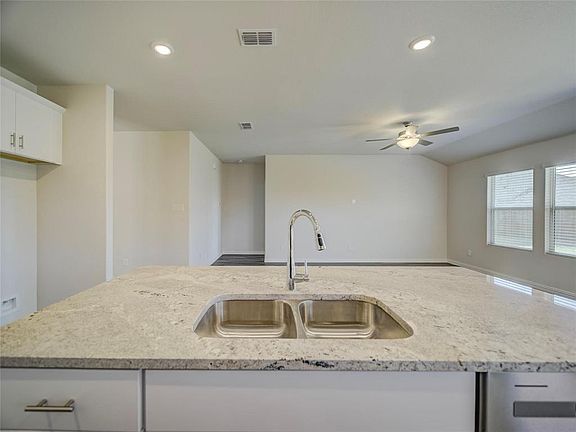 3rd image of 3405 Kingsgarden Rd