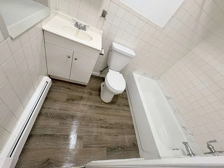 70 Main St #7R — Photo 9