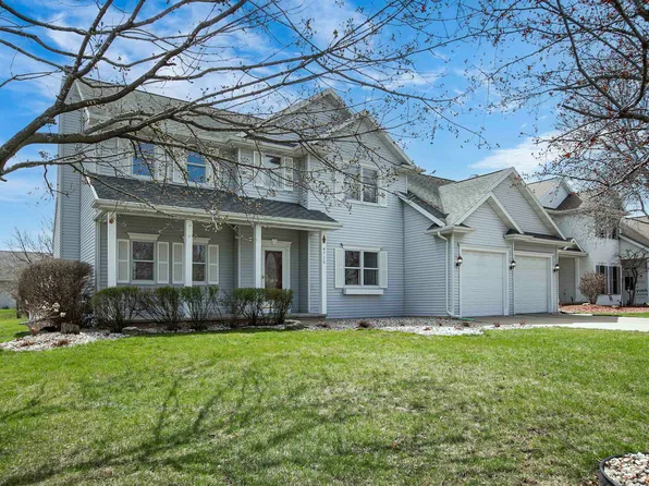 4715 W Grand Meadows Dr, Appleton, WI 54914