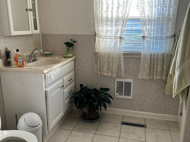 520 Tabor Rd — Photo 15