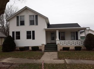 111 N Metcalf Ave, Amboy, IL 61310