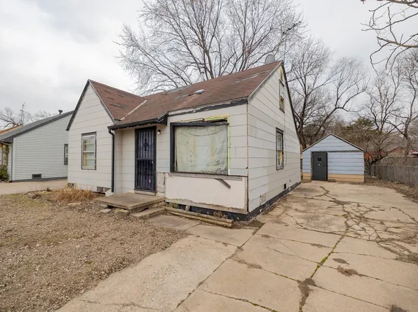 1917 E 24th St N, Wichita, KS 67219