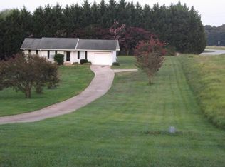 5255 Noah Rd, Cumming, GA 30041