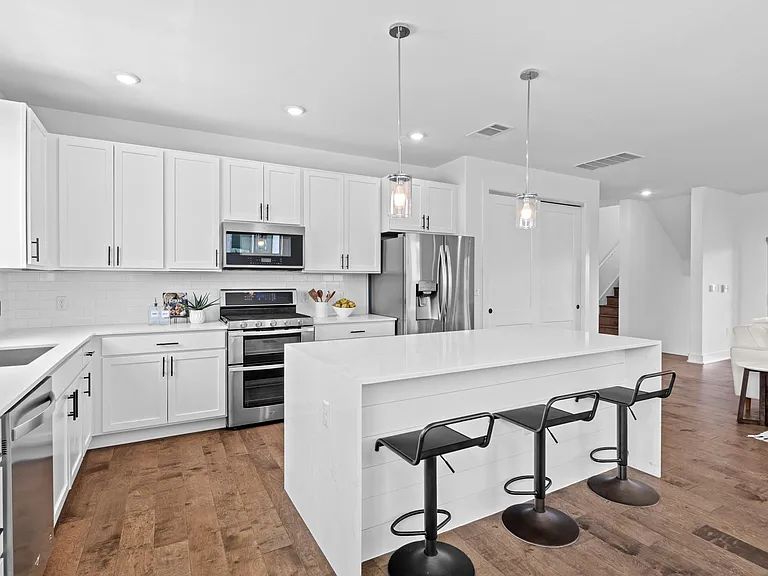 5315 La Crosse Ave #11 — Photo 13