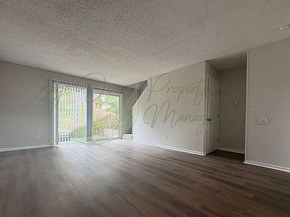 3rd image of 11513 Richmond Ave