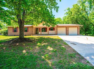 1349 Prince St, Hickory, NC 28602