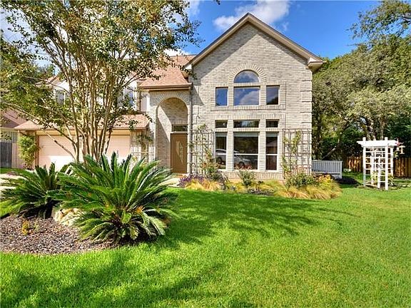 Custom 2 story home has been well maintained and is ready to move into.