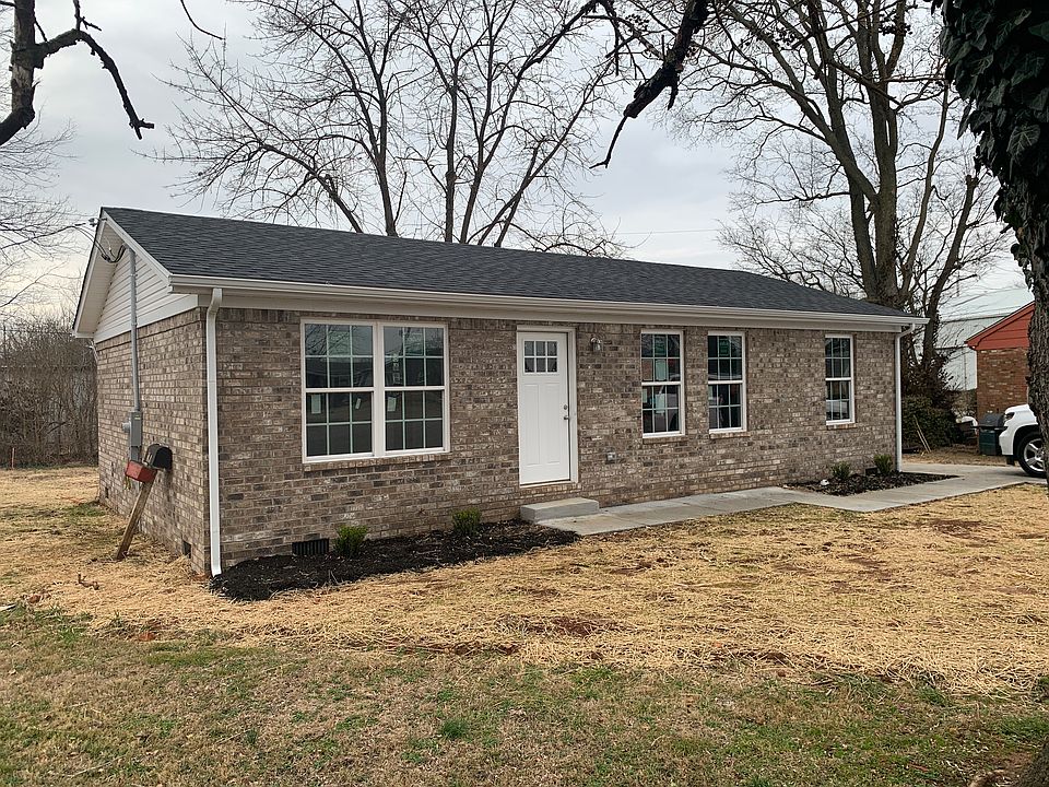 1st image of 121 Spencer Ct