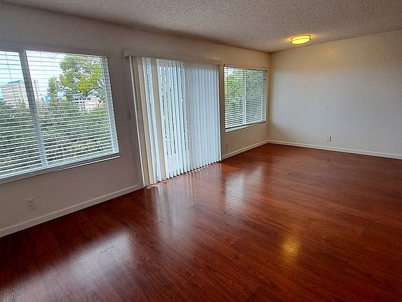 2nd image of 3317 Kempton Ave #103