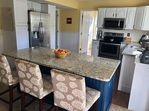 5th image of 3877 Landridge Dr