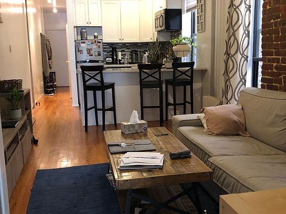 3rd image of 207 E 14th St APT 3B