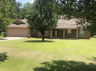 28 R D Hartfield Rd, Purvis, MS 39475