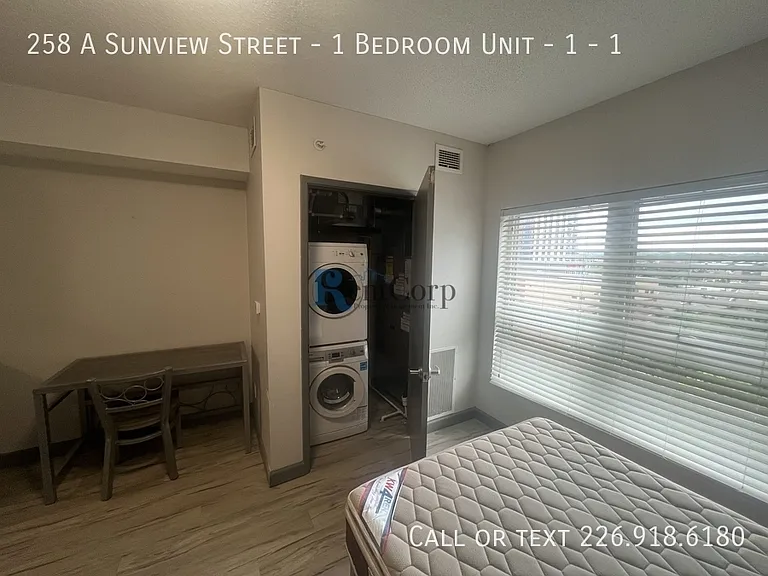 258 Sunview St #1 — Photo 4