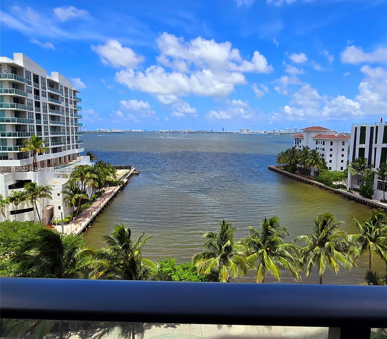 1 bed, 854 sqft, $4,200 — Photo 1