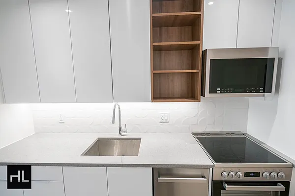 Rented by Highline Residential | media 7