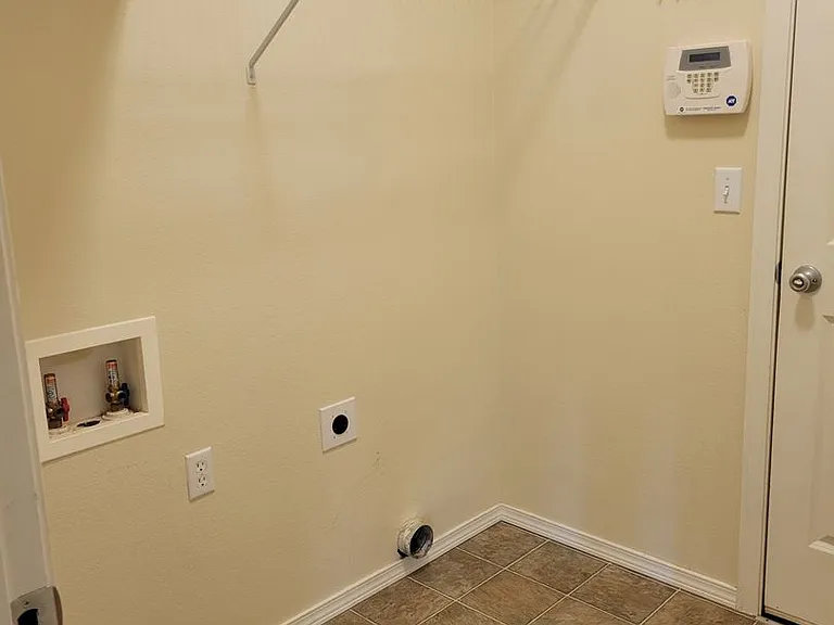 8908 Campus Meadows Loop — Photo 11