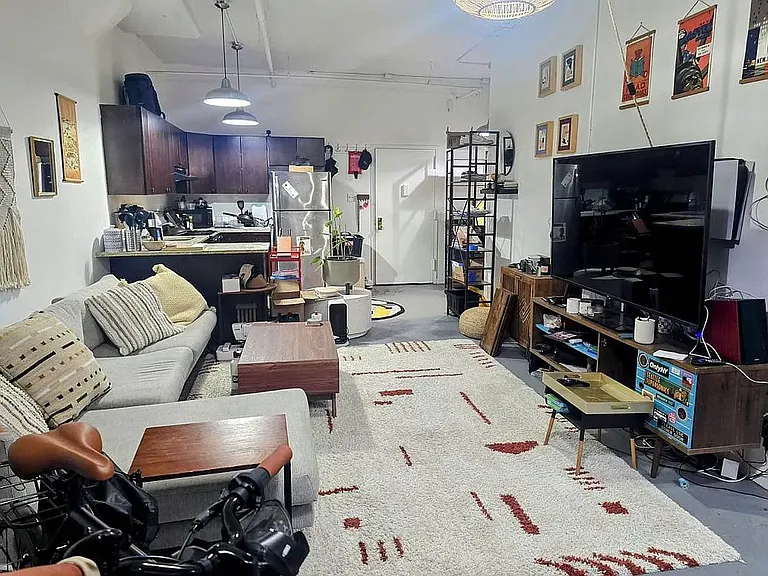 315 Berry St #7 — Photo 2
