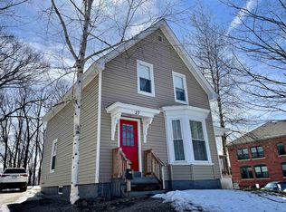 27 Hawthorne St, Laconia, NH 03246