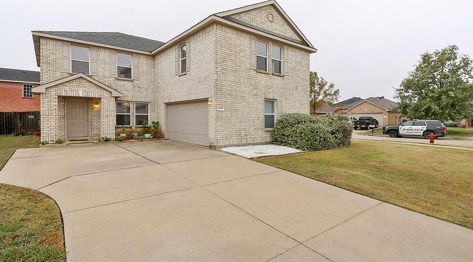 1st image of 2015 Burnet Dr