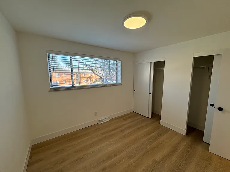 733 Lepere Ave #B — Photo 7