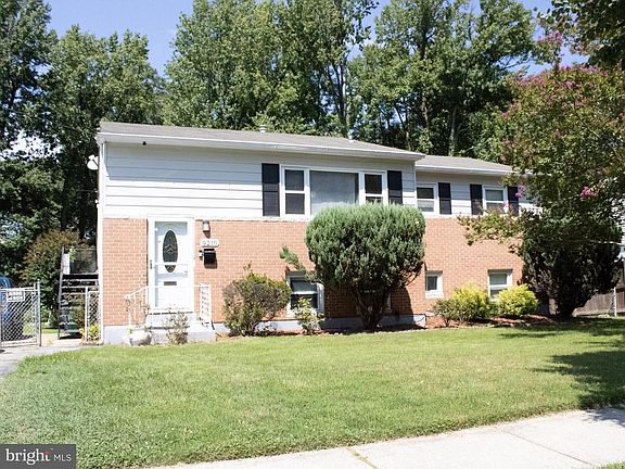 2nd image of 9210 Alcona St