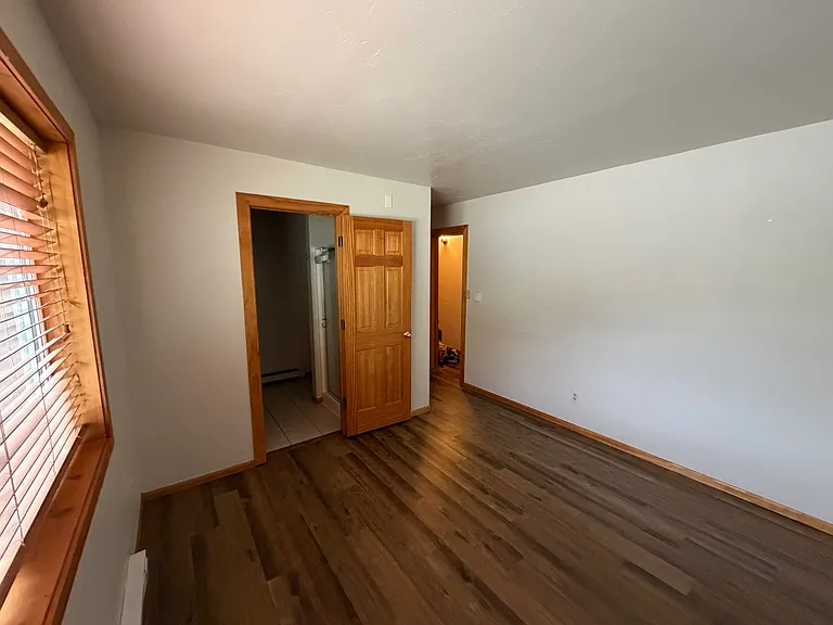Unfurnished room available 6.1.26
