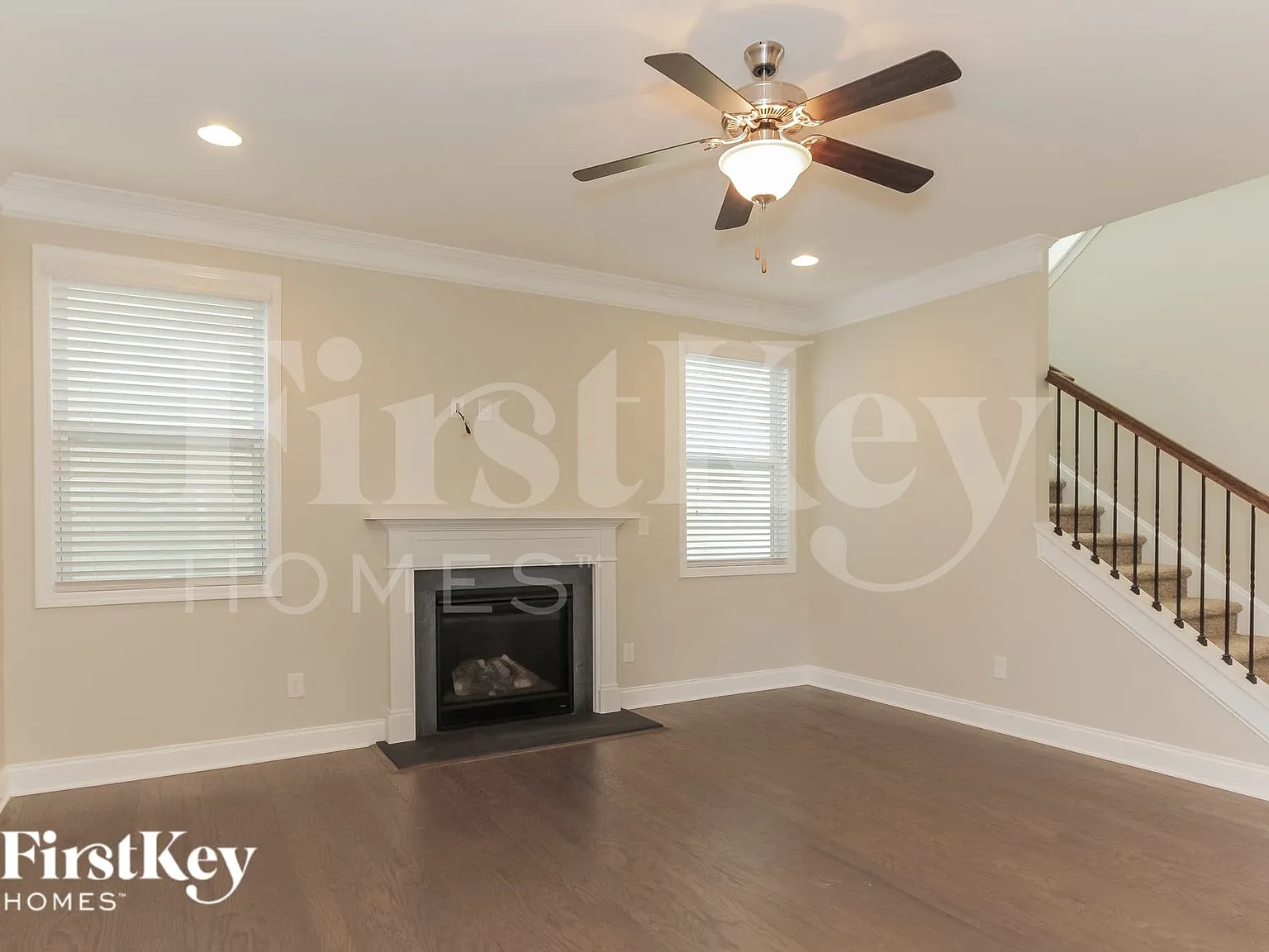 4 bed, 2.5 bath, 2905 sqft, $2,995 — Photo 4