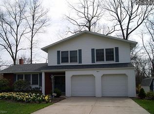 15 Walter Ave, Barberton, OH 44203