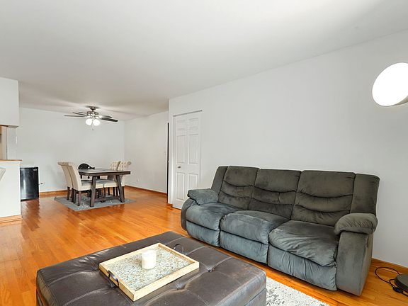 4th image of 1442 Stonebridge Cir APT I1