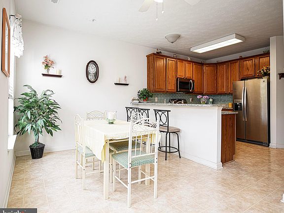 4th image of 310 Willrich Cir