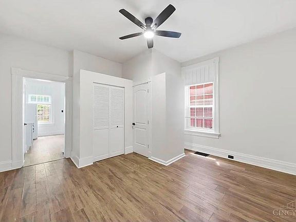 3rd image of 2502 Halstead St