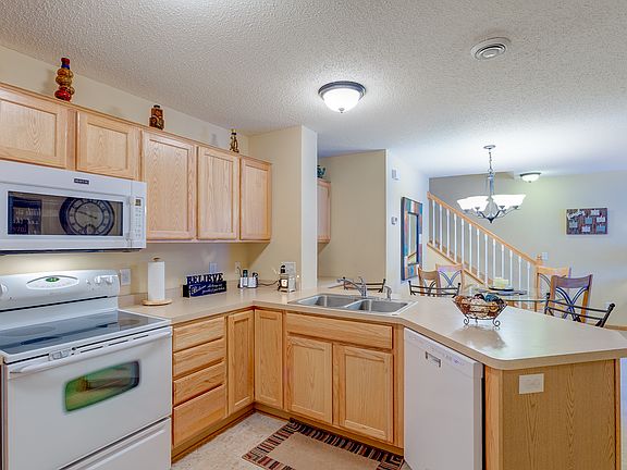 4th image of 3571 Sterling Heights Dr