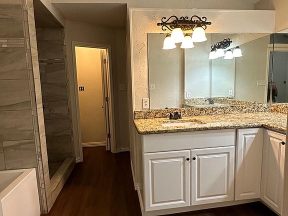 3rd image of 1507 Brook Forest Dr