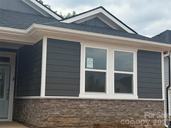 1820 Berksdale Ct, Denver, NC 28037
