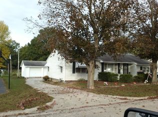 1017 Strawbridge St, Brookfield, MO 64628
