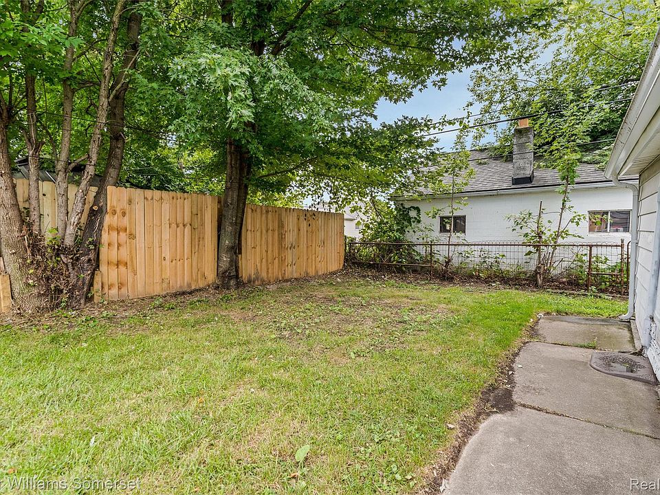 17638 Ivanhoe St, photo 29