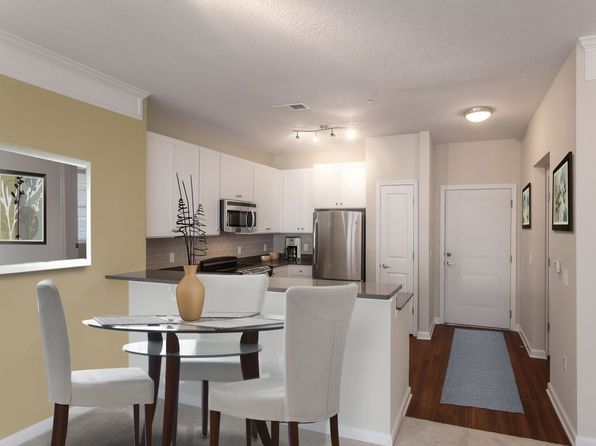 2105 N Glebe Rd #2B-2BA-1245SQFT