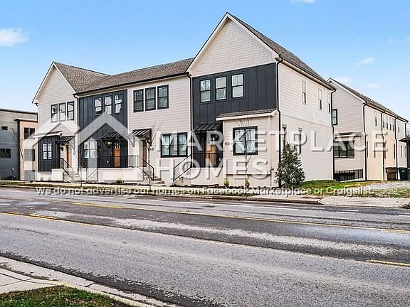 3rd image of 1034 E Trinity Ln #D