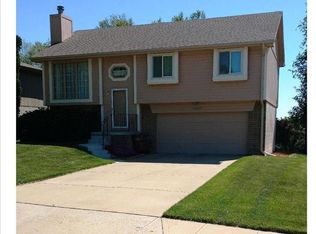 13607 S 33rd St, Bellevue, NE 68123