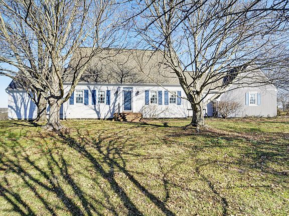 4th image of 1811 Acorn Ln