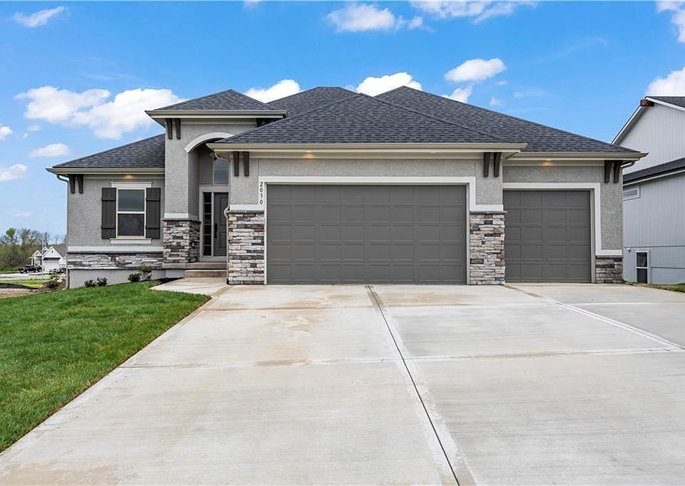 2030 SW Harvest Moon Ln, Lees Summit, MO 64082 Zillow