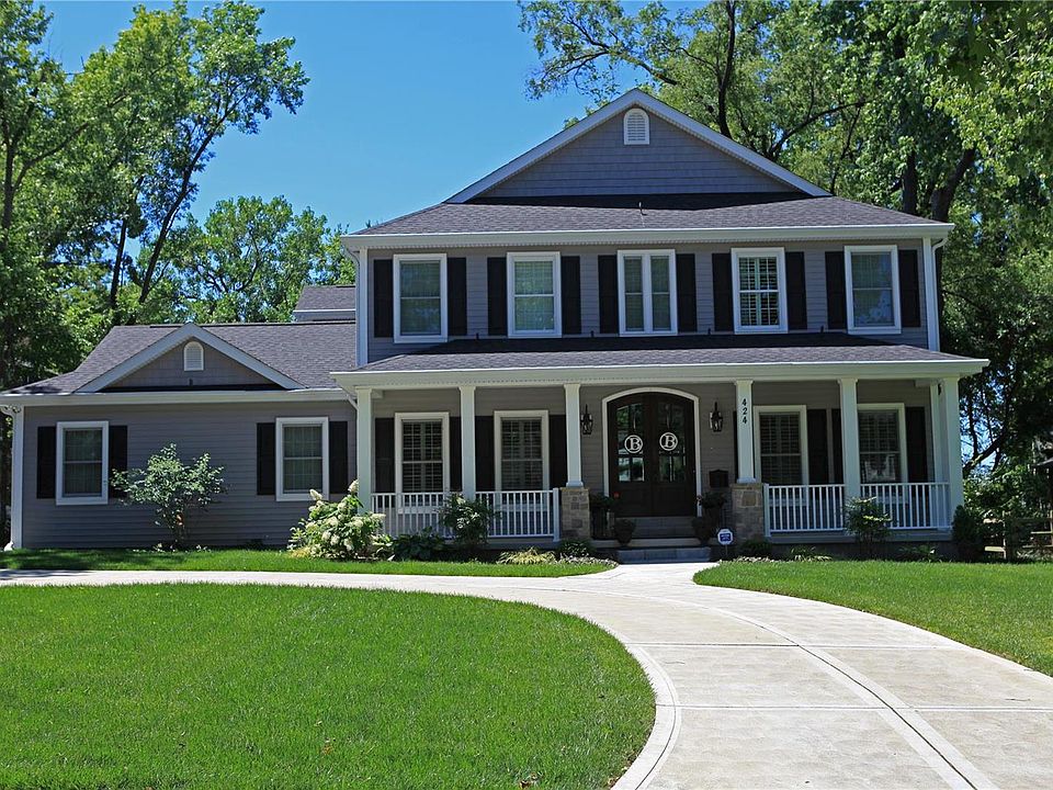 1st image of 438 W Essex Ave