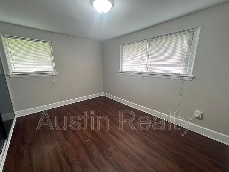 8713 Maryknoll Ave — Photo 7