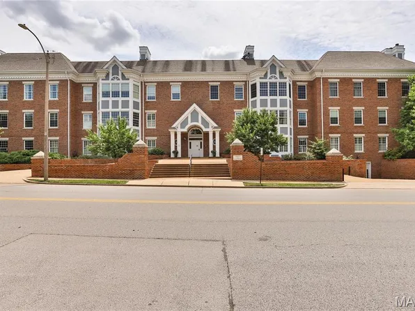 450 E Lockwood Ave APT 302, Saint Louis, MO 63119