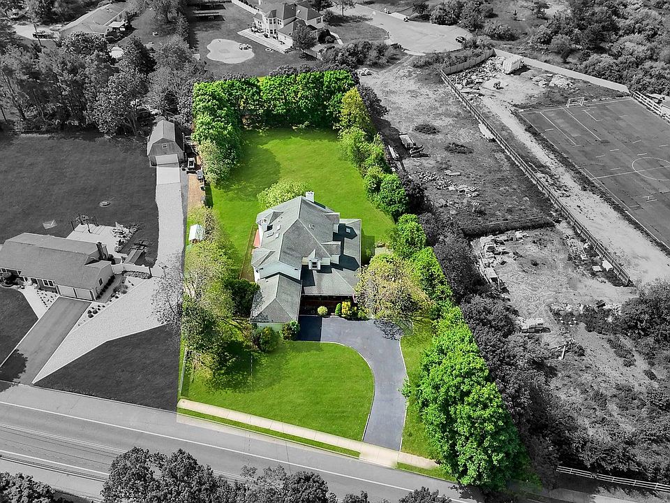 1st image of 506 Moriches Middle Island Road