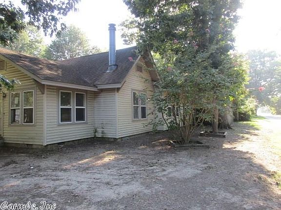 3rd image of 1302 S Grand Ave
