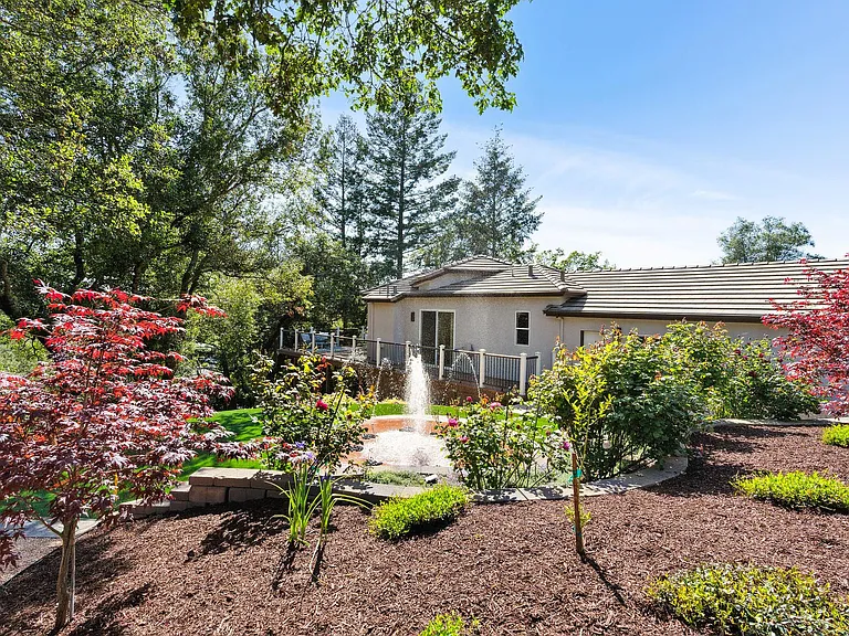 3680 Crown Hill Dr — Photo 24