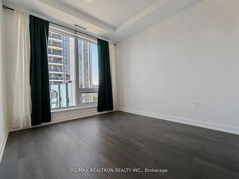 8 Olympic Garden Dr #911 — Photo 14