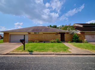 1520 Crestmont St, Wharton, TX 77488